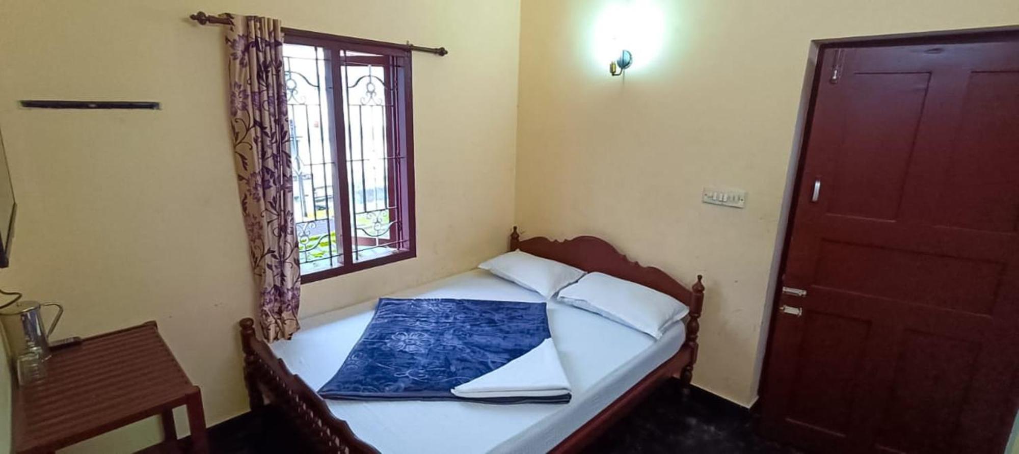 Swarna Tourist Home Munnar Exterior foto
