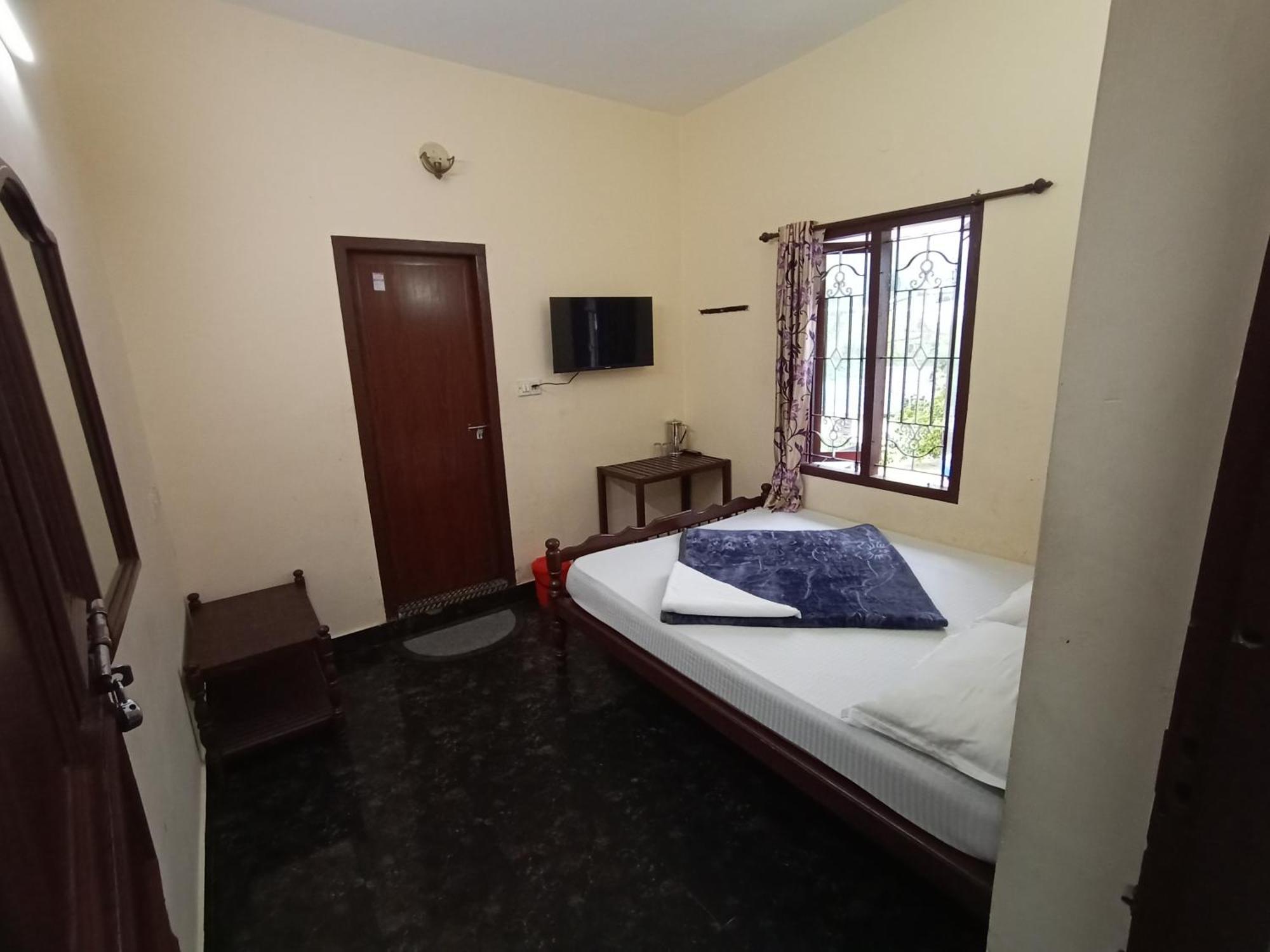 Swarna Tourist Home Munnar Exterior foto